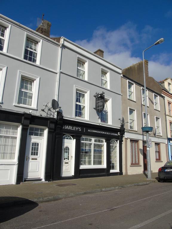 Harleys Guest House Cobh Exterior photo