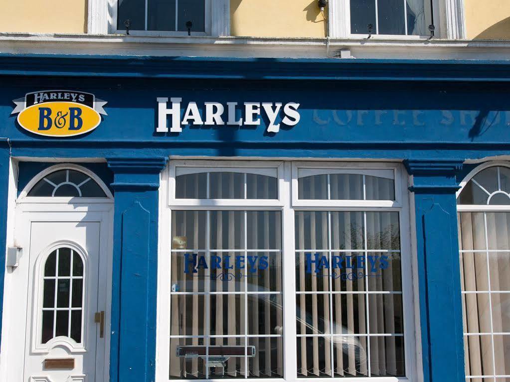 Harleys Guest House Cobh Exterior photo